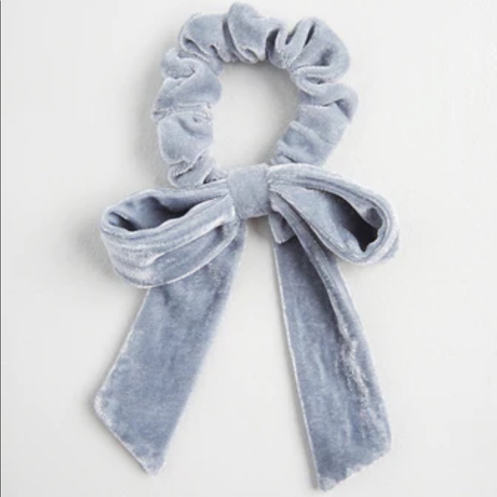 Pretty In Plush Scarf Scrunchie - Picture 3 of 4